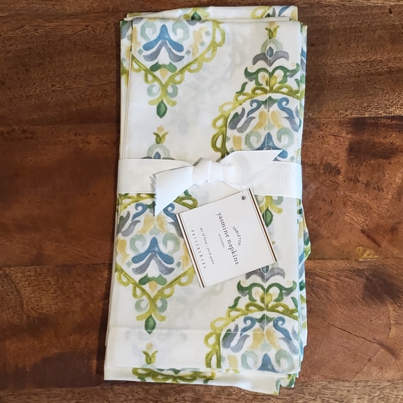 NWT Pottery Barn Yasmine Napkins